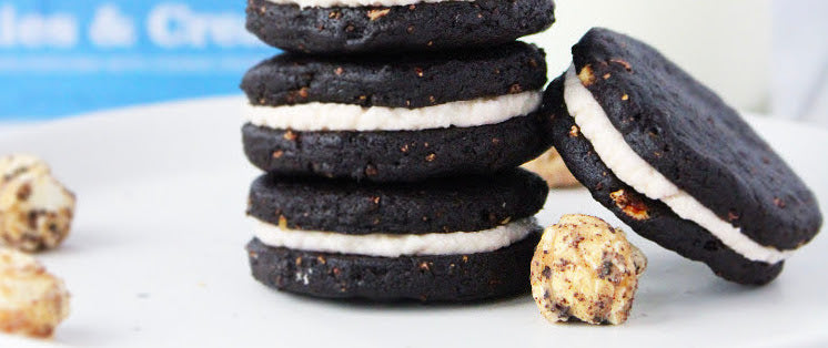 Cookies & Cream Popcorn Sandwich Biscuits – Popcorn Shed